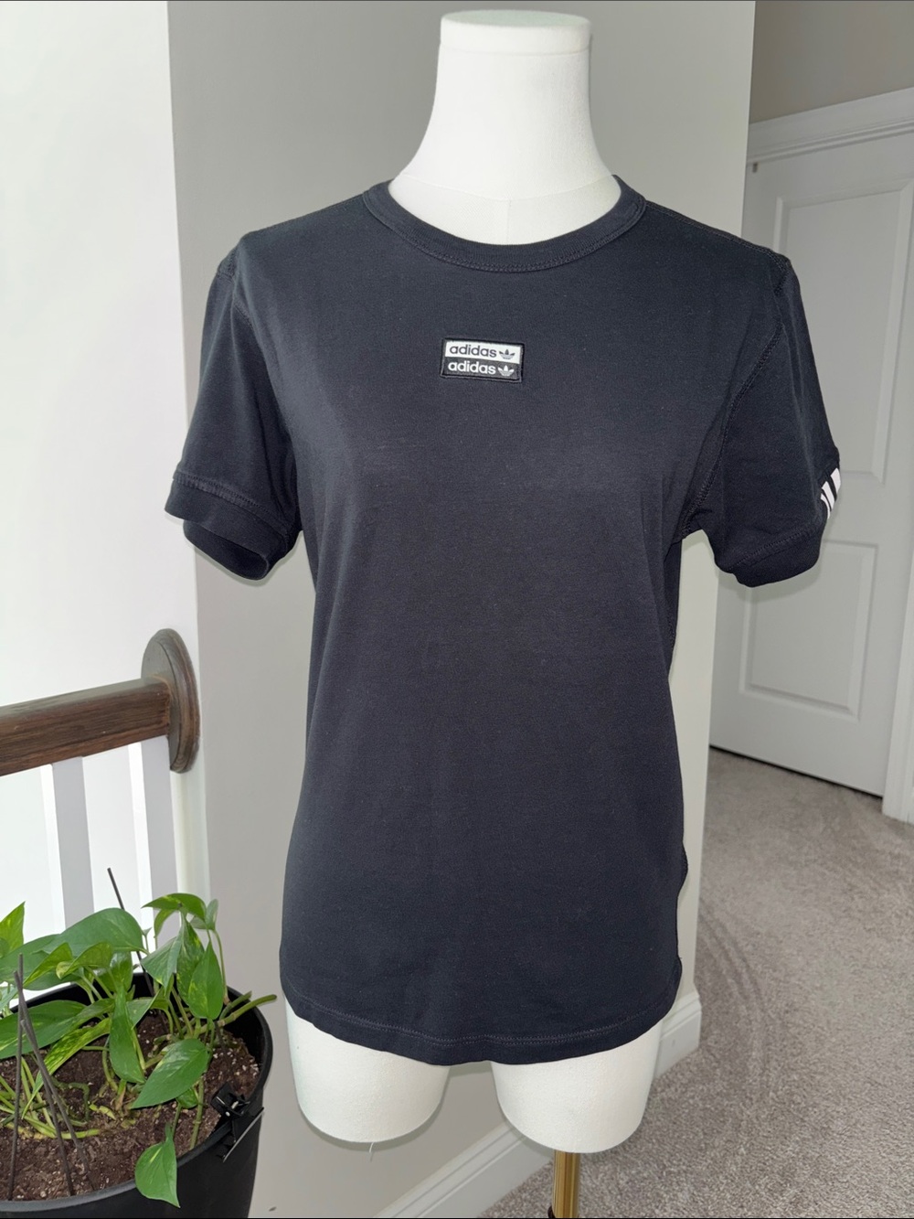adidas Black Short Sleeve Logo Crewneck Tee